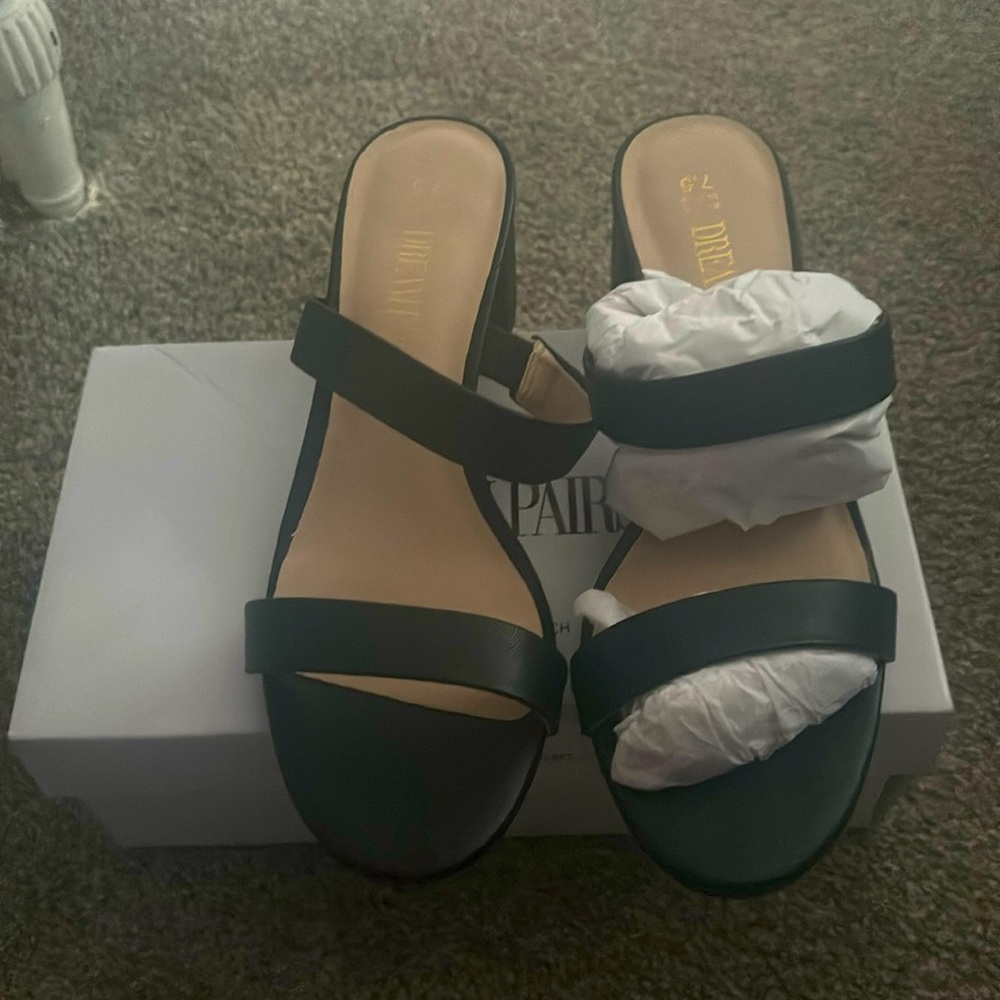 Heels dream pairis never worm 7.5